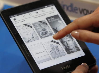 الفرق بين امازون كيندل Kindle الجيل العاشر و الجيل الحادي عشر